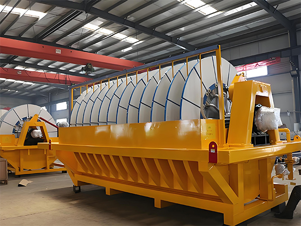 Keramički vakuumski filter